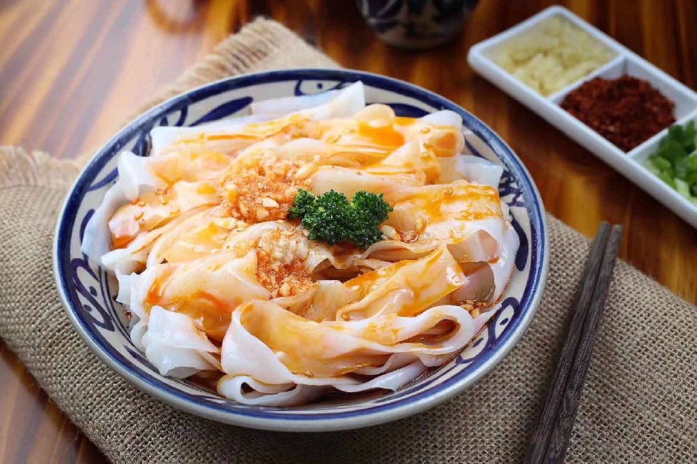 风味凉皮精美小食,爽滑劲道不一般,不信的话你也来尝尝